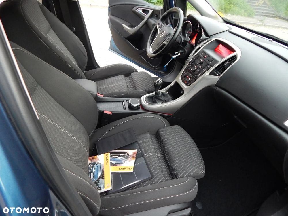 Opel Astra 1.4 T Cosmo EU6 - 21