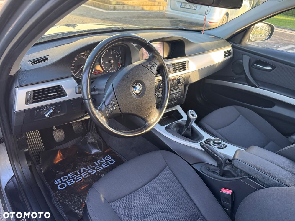 BMW Seria 3 316d - 16
