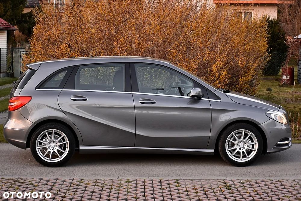 Mercedes-Benz Klasa B 180 BlueEFFICIENCY Edition Style - 14