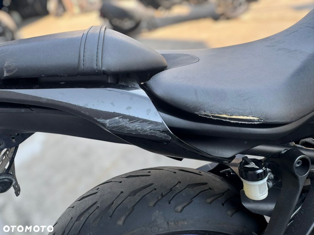 Yamaha MT - 16
