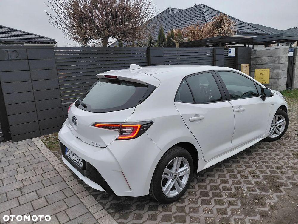 Toyota Corolla 1.8 Hybrid Comfort - 32