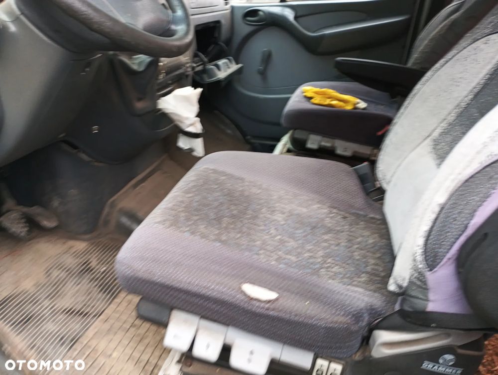 Mercedes-Benz Sprinter - 9