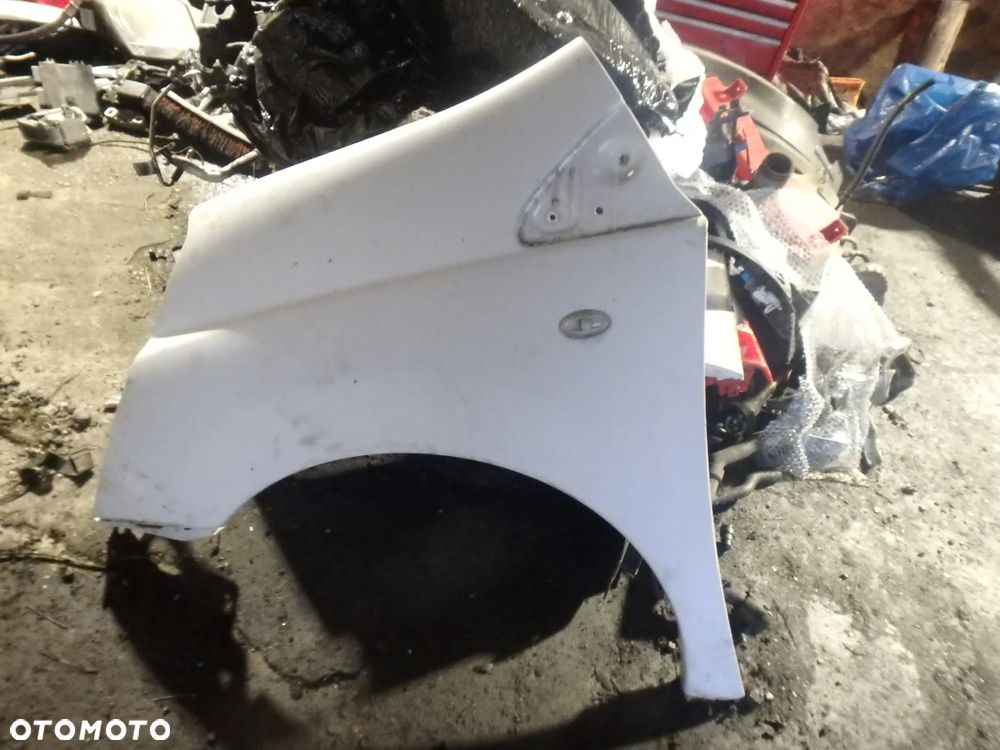 Błotnik prawy i lewy Citroen Jumpy Scudo - 1