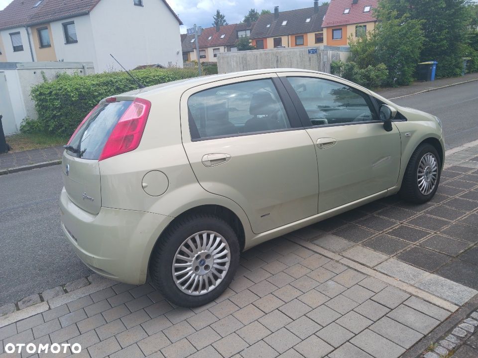 Fiat Punto 1.4 16V Emotion - 2