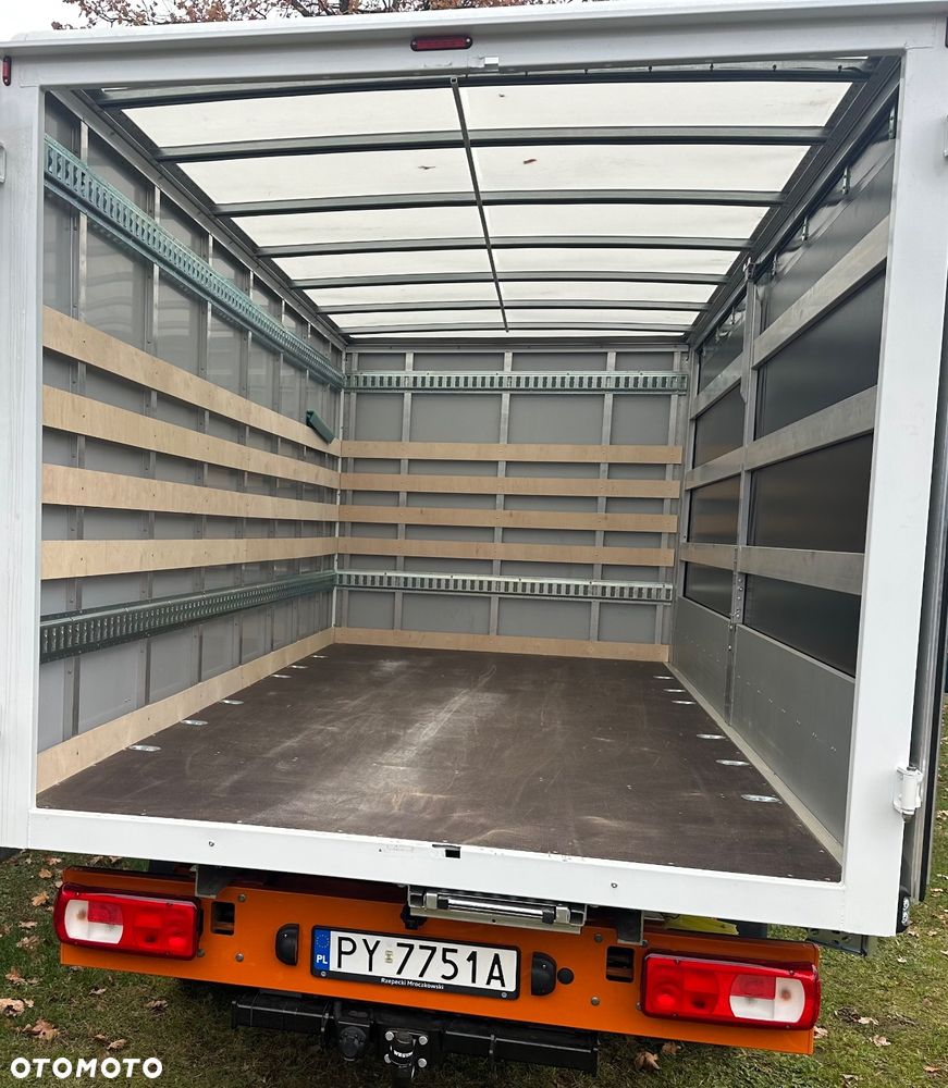 Volkswagen CRAFTER - 8