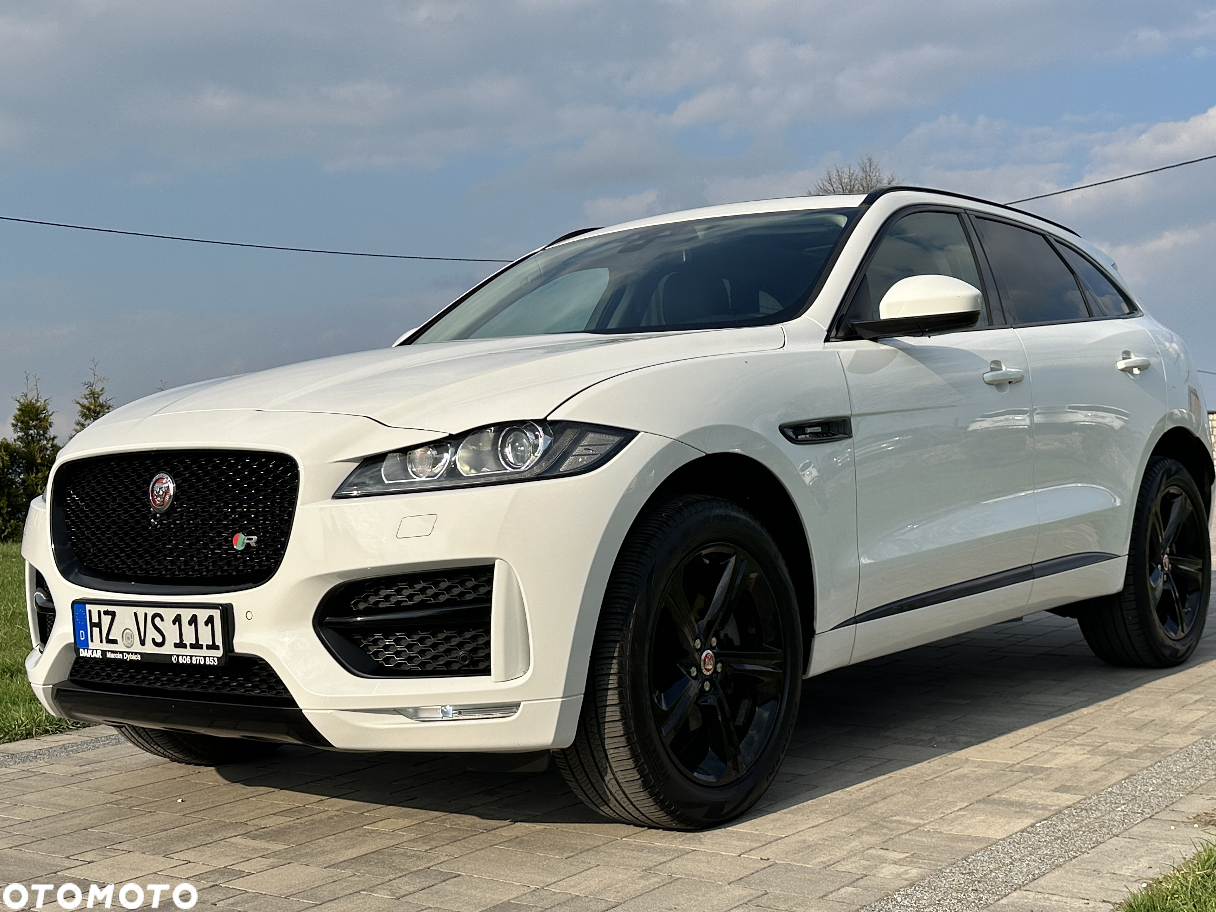 Jaguar F-Pace 2.0 i4D AWD R-Sport - 32