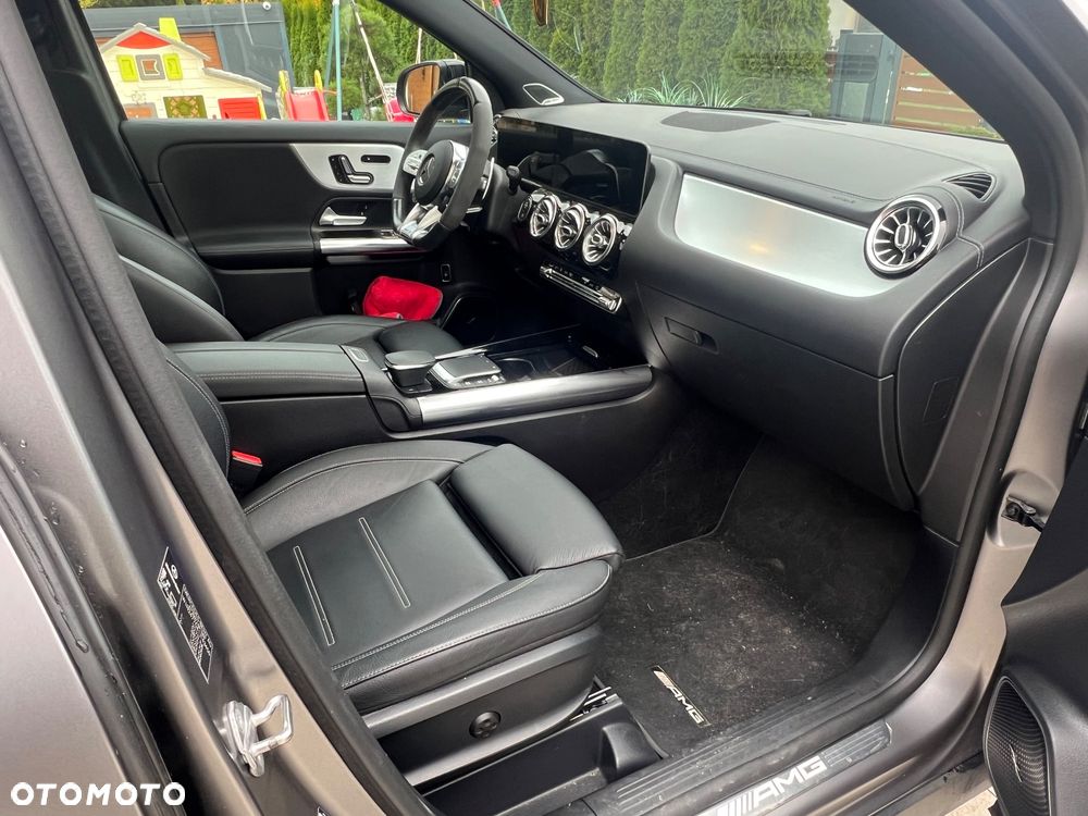 Mercedes-Benz GLA AMG 45 S 4-Matic+ - 12