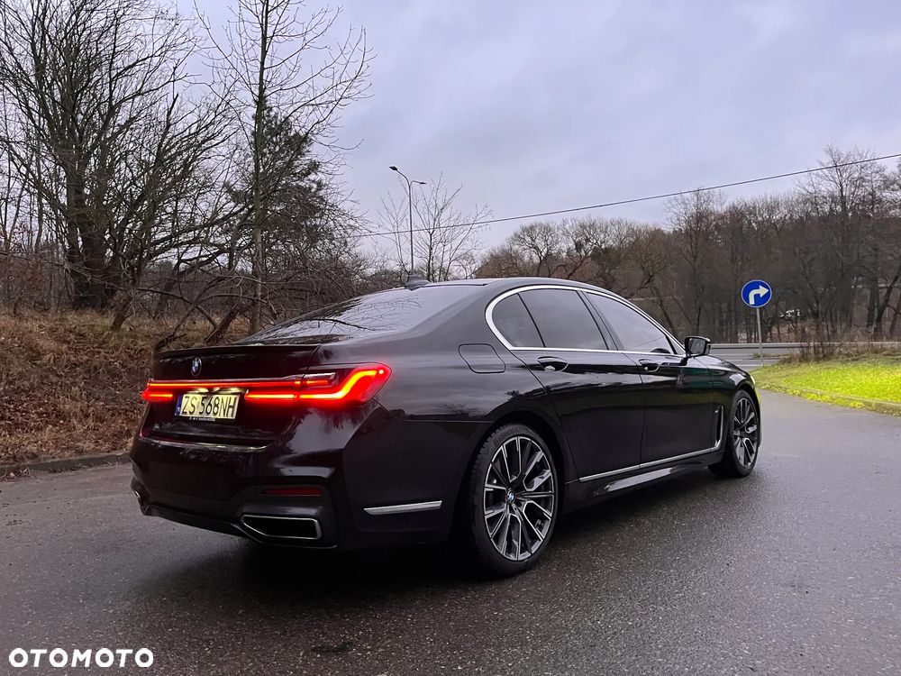 BMW Seria 7 740d xDrive - 10