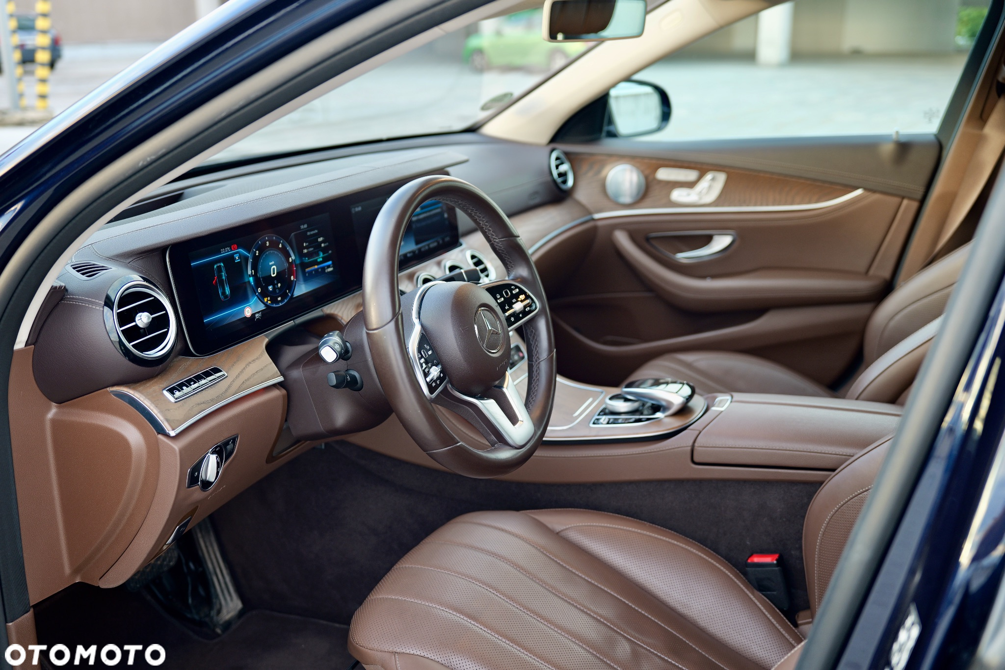 Mercedes-Benz Klasa E 220 d 4-Matic 9G-TRONIC - 8