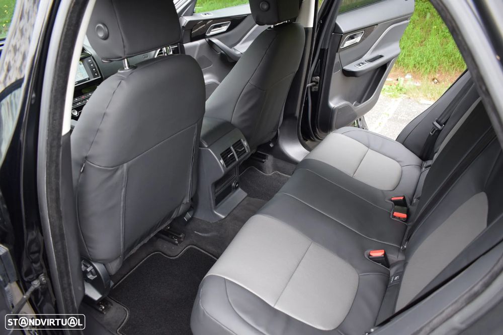 Jaguar F-Pace 2.0 i4D Prestige - 34