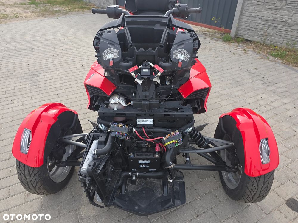 Can-Am Spyder - 6