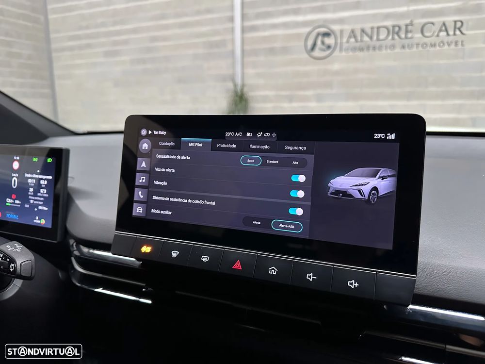 MG MG4 77 kWh Extended Range Luxury - 27
