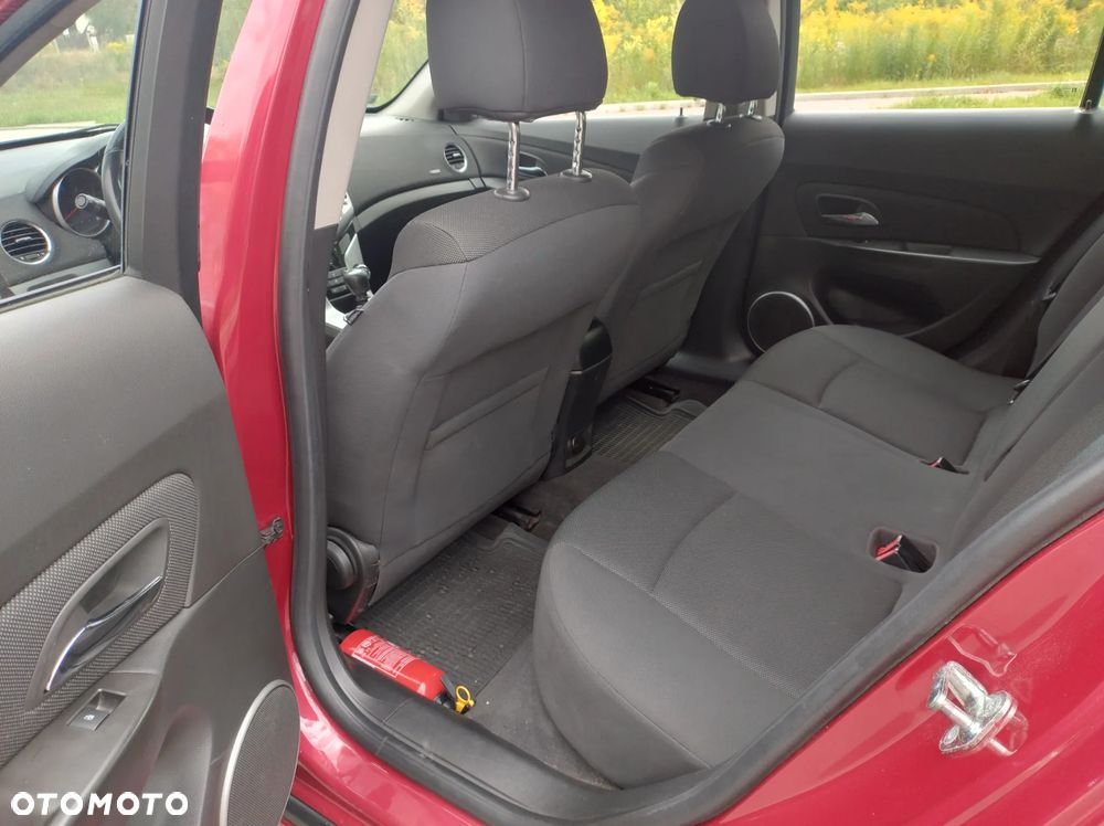 Chevrolet Cruze 1.6 LT - 21