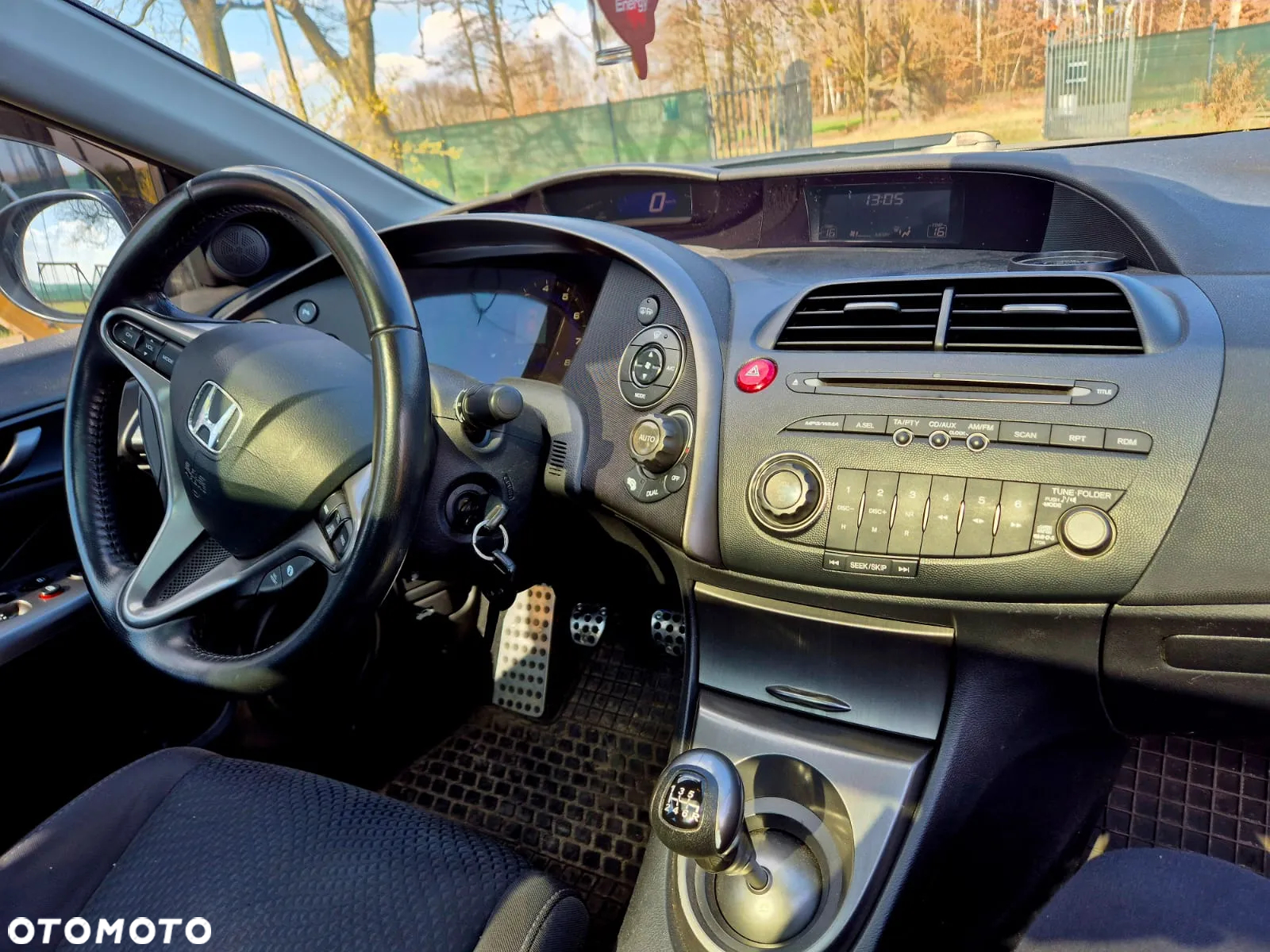 Honda Civic 1.8 Executive - 12