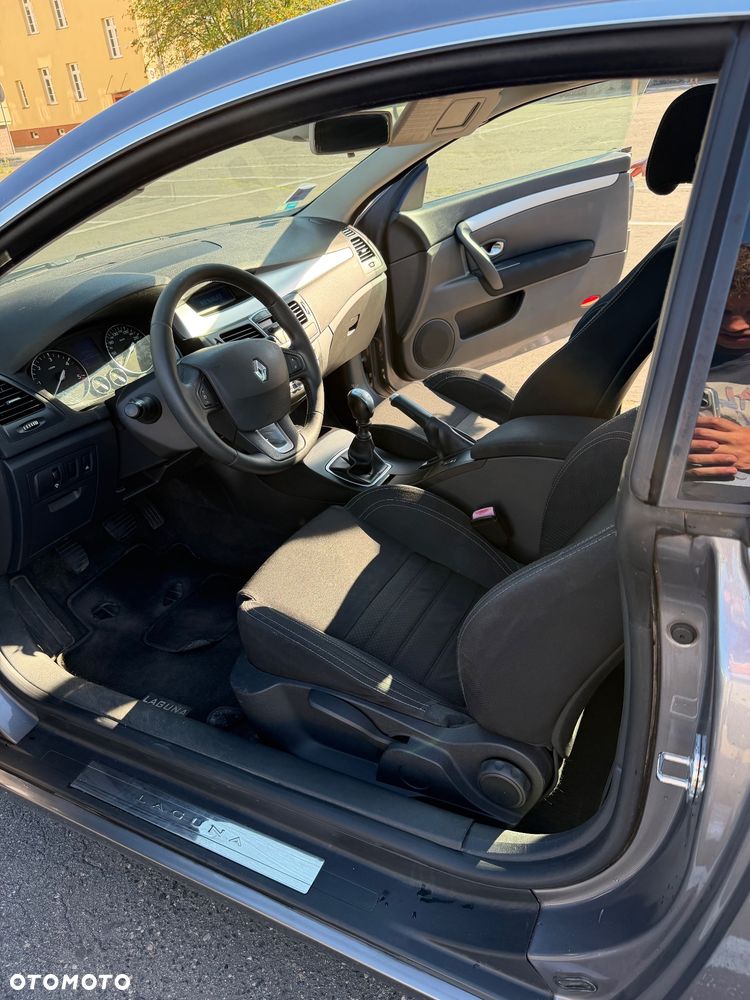 Renault Laguna 2.0 dCi Monaco GP2 - 9