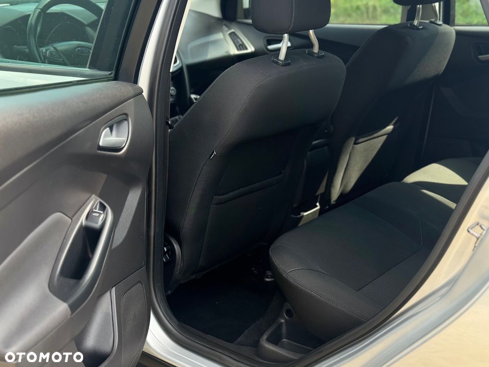 Ford Focus - 26