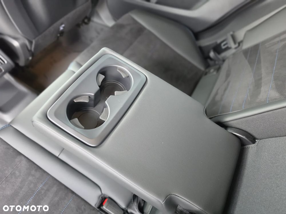 BMW X1 sDrive20i mHEV - 32