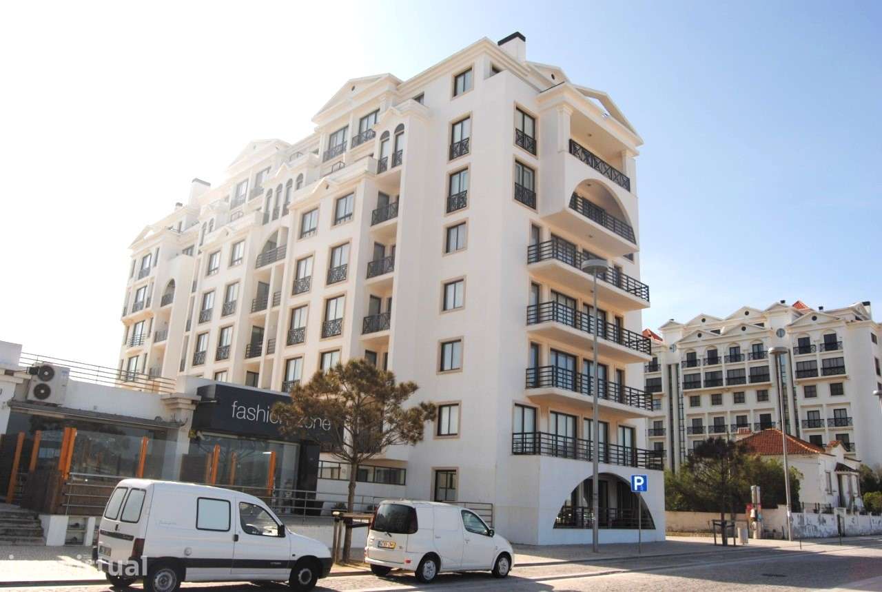 Apartamento T2 com varanda e garagem - vista mar São Martinho do Porto - Grande imagem: 3/11
