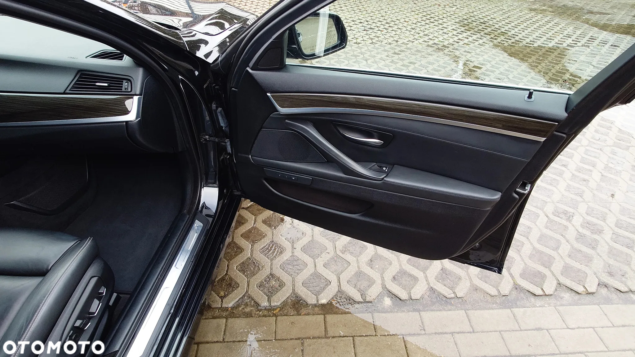 BMW Seria 5 535i xDrive Luxury Line - 39