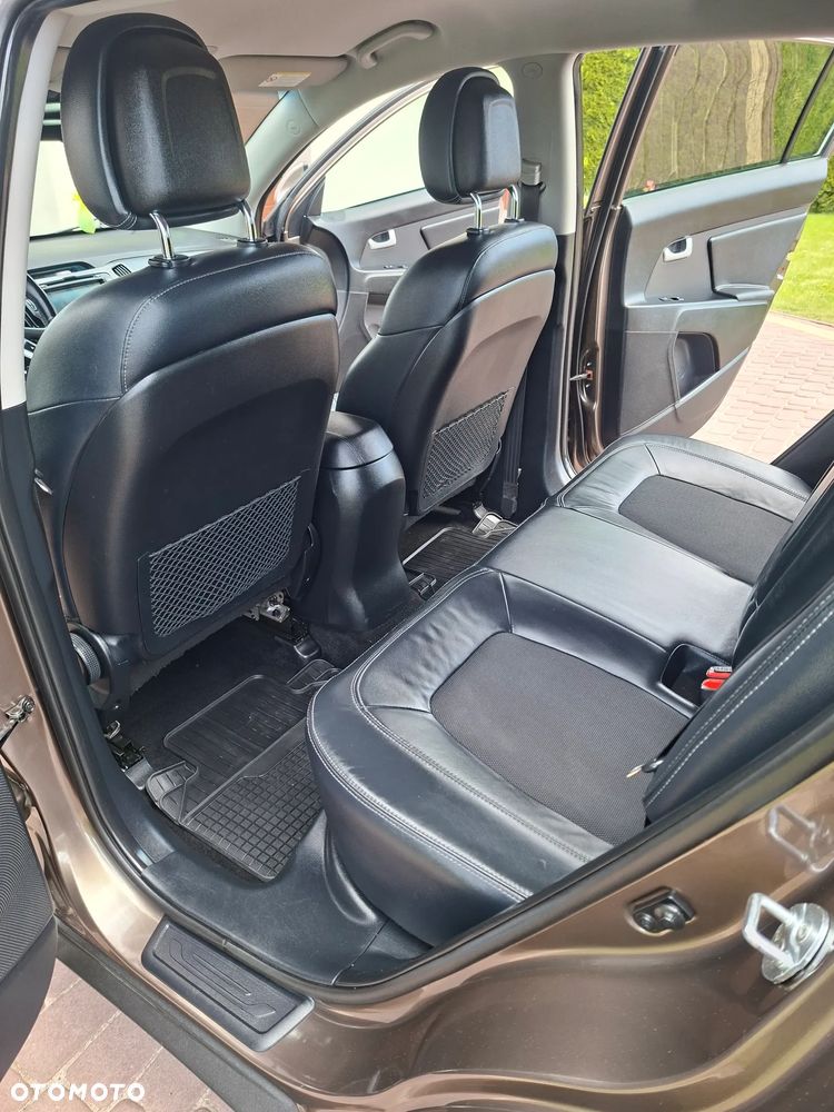 Kia Sportage 1.7 CRDI 2WD Spirit - 16