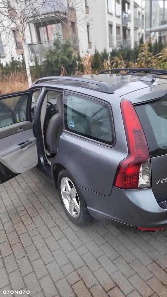 Volvo V50 2.0D Momentum - 11