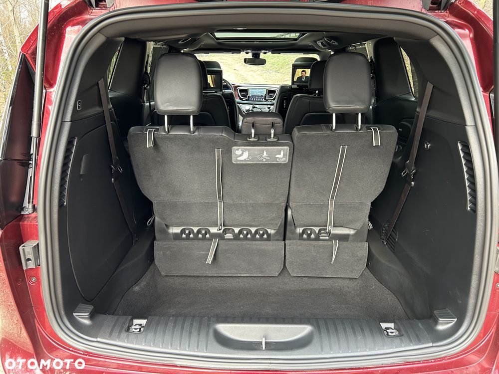 Chrysler Pacifica - 8