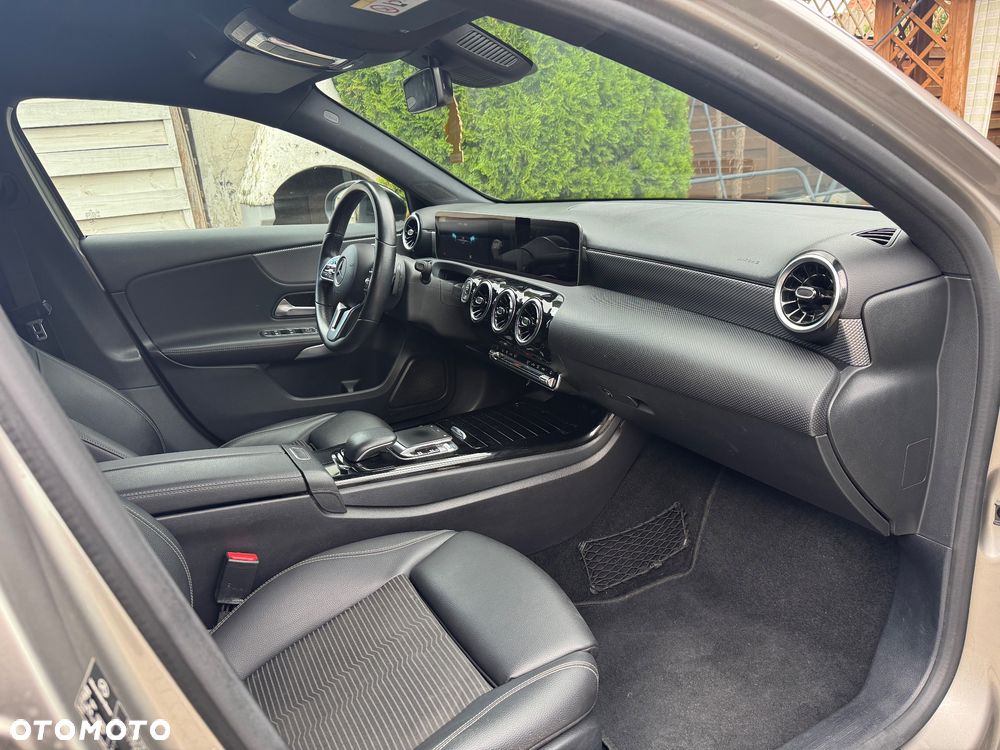 Mercedes-Benz Klasa A 180 d 7G-DCT Edition 19 - 13