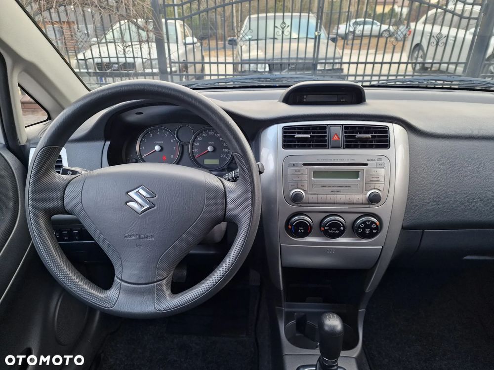 Suzuki Liana Kombi 1.6 Comfort - 17