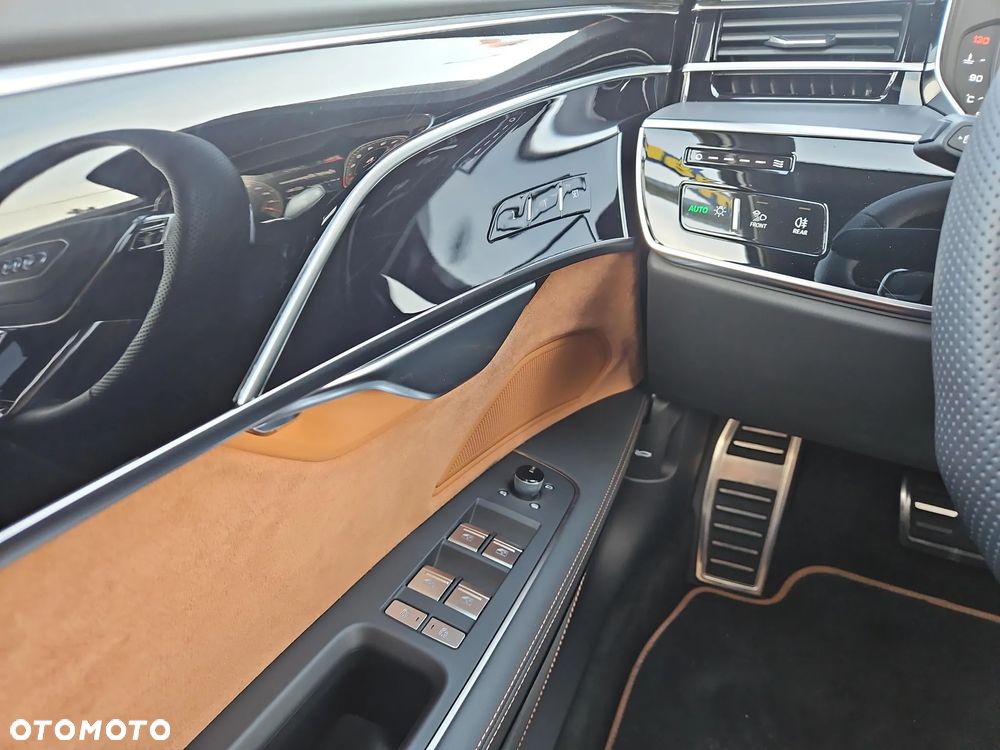 Audi A8 60 TFSI quattro tiptronic - 16