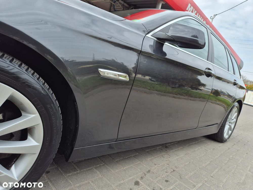 BMW Seria 5 520i - 20