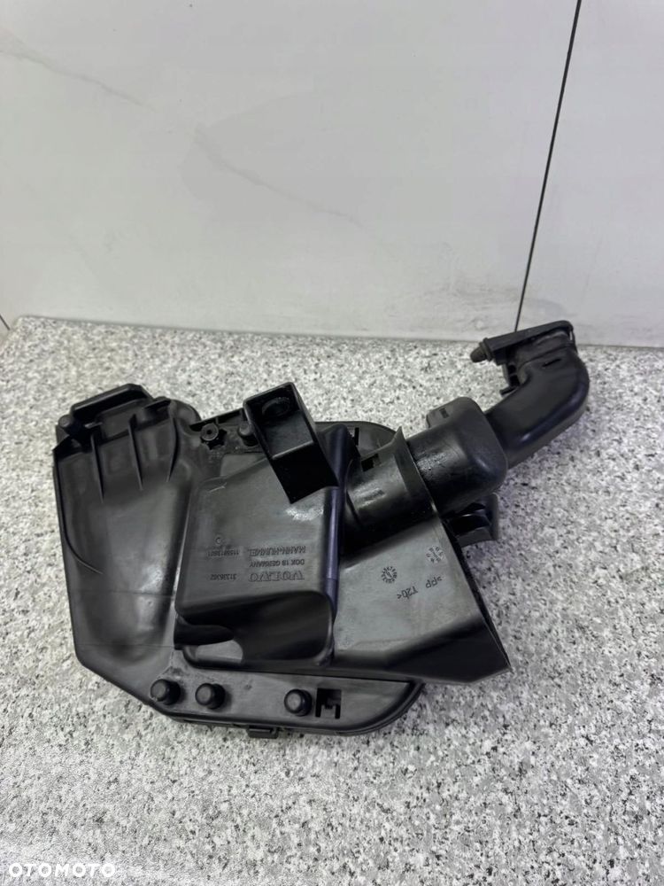 obudowa komputera volvo v40 ii 2012-2018r 31338662 - 6