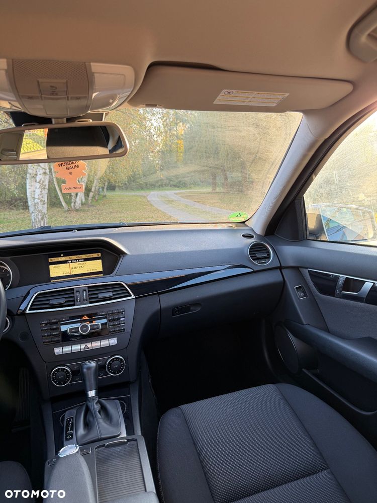 Mercedes-Benz Klasa C 180 BlueEFFICIENCY 7G-TRONIC - 7