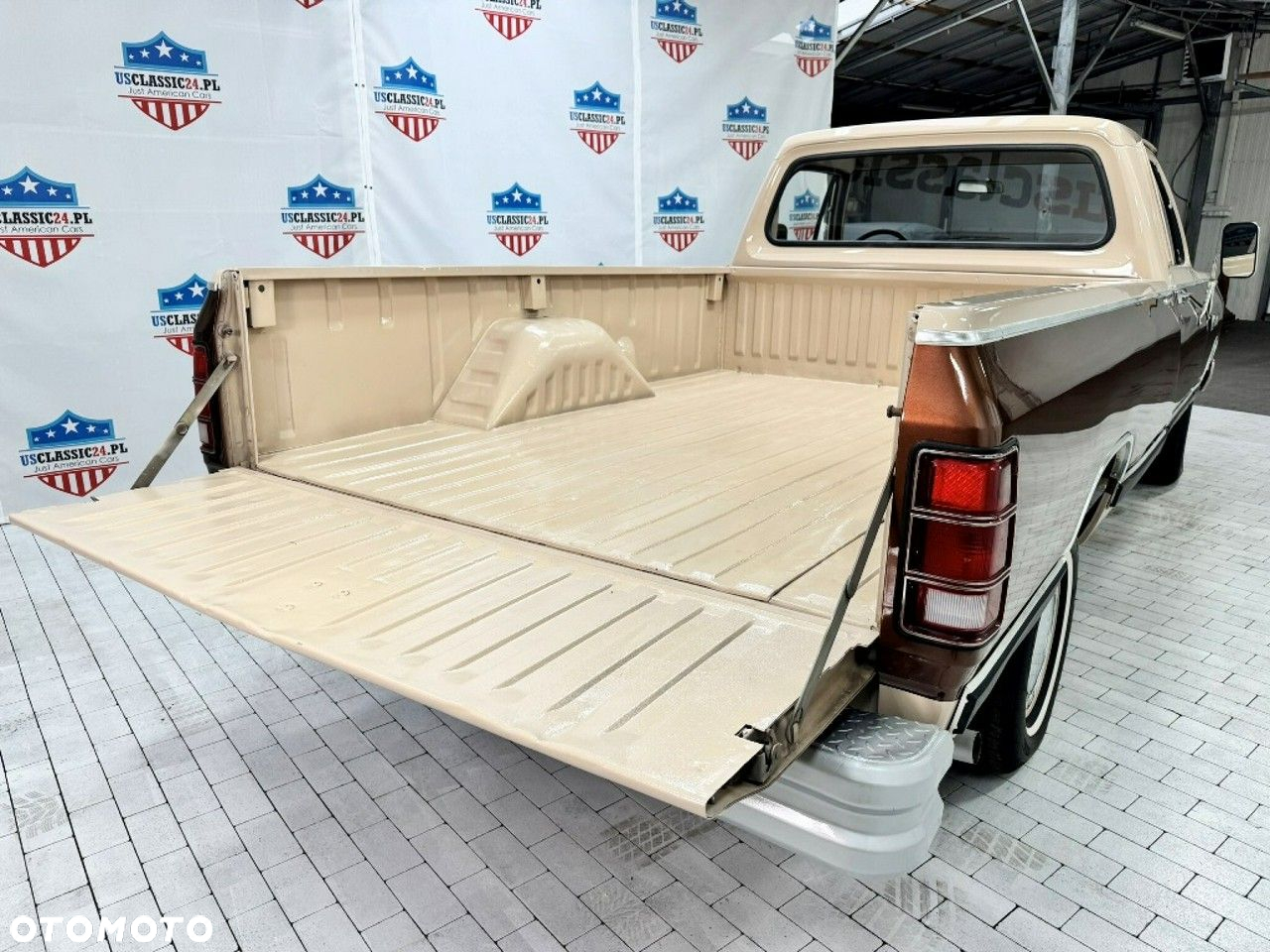 Dodge RAM - 18
