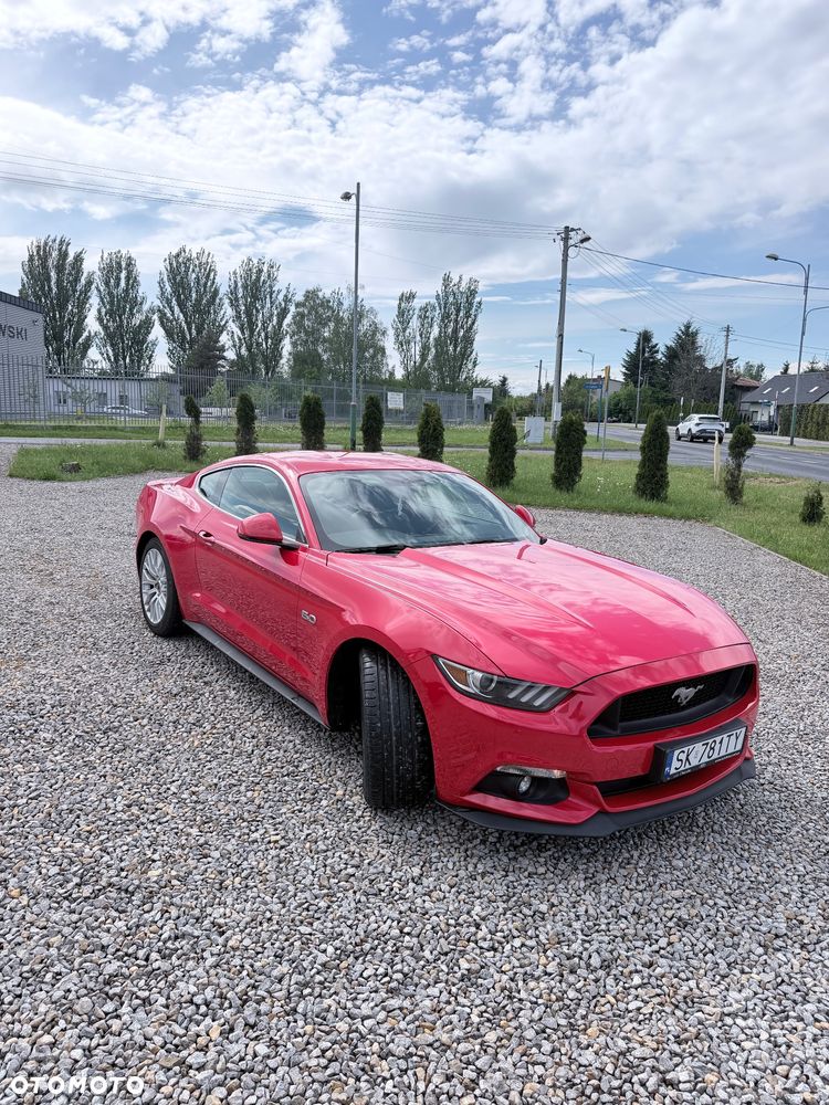 Ford Mustang - 4