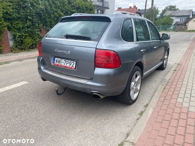 Porsche Cayenne - 3