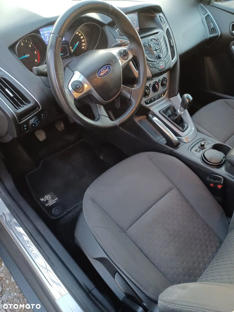 Ford Focus 1.6 TDCi DPF Champions Edition - 5