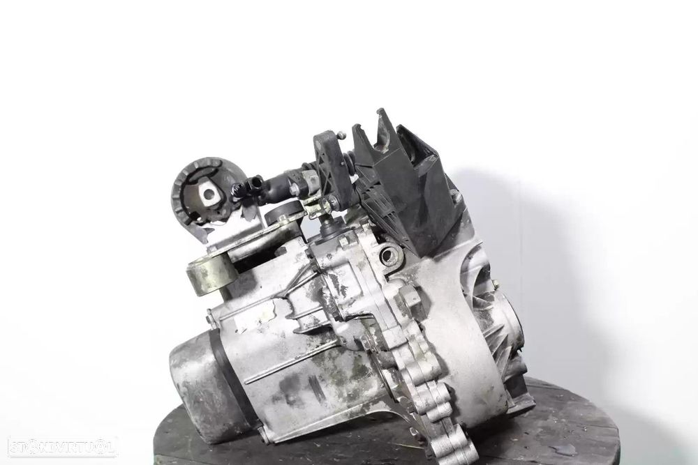 CAIXA VELOCIDADES MINI MINI 2003 - - 6