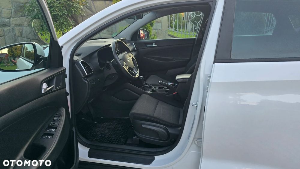 Hyundai Tucson 1.6 GDi 2WD DCT Select - 20