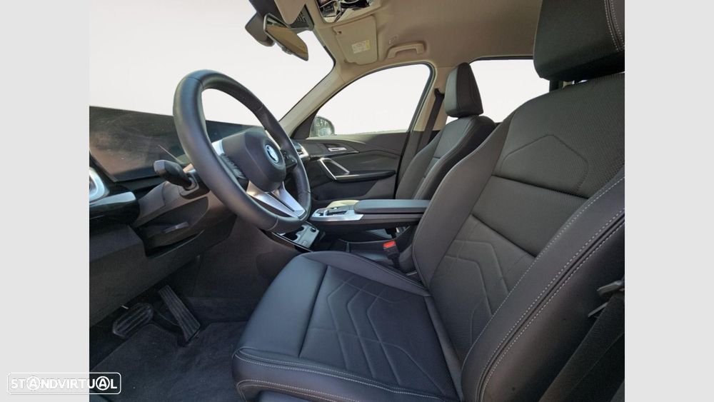 BMW iX1 eDrive20 xLine - 3