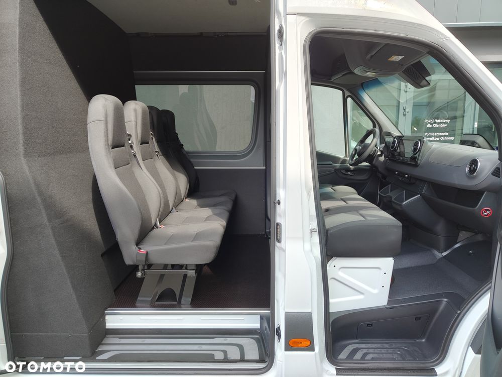 Mercedes-Benz Sprinter 317 CDI Furgon Ekstra długi 4325+mm Brygadówka - 18