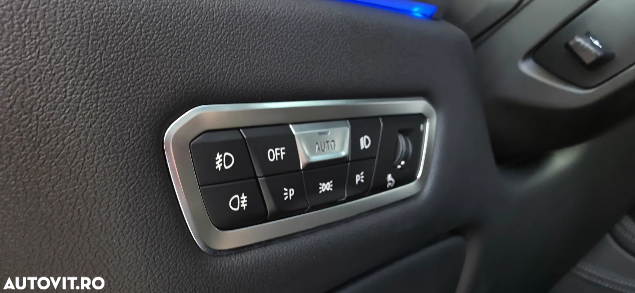 BMW X7 xDrive30d - 28