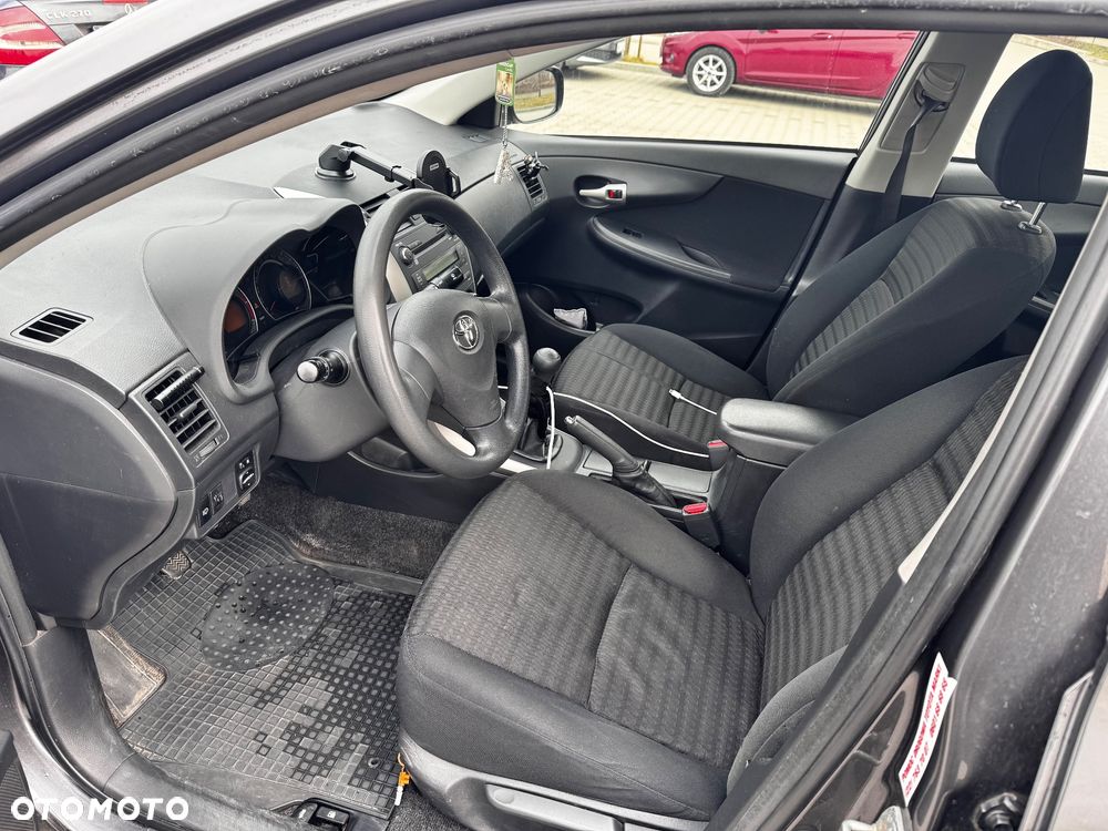 Toyota Corolla 1.6 VVT-i Terra - 17