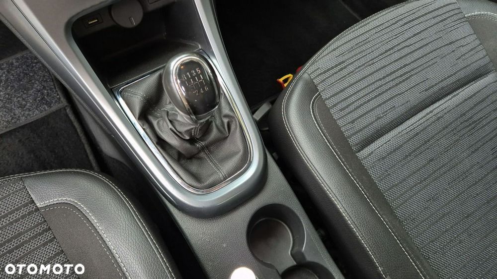 Opel Astra 1.4 Turbo Selection - 15