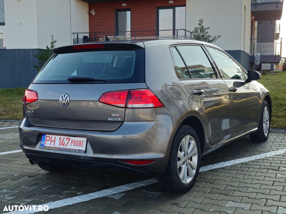 Volkswagen Golf 1.6 TDI BlueMotion Comfortline - 4