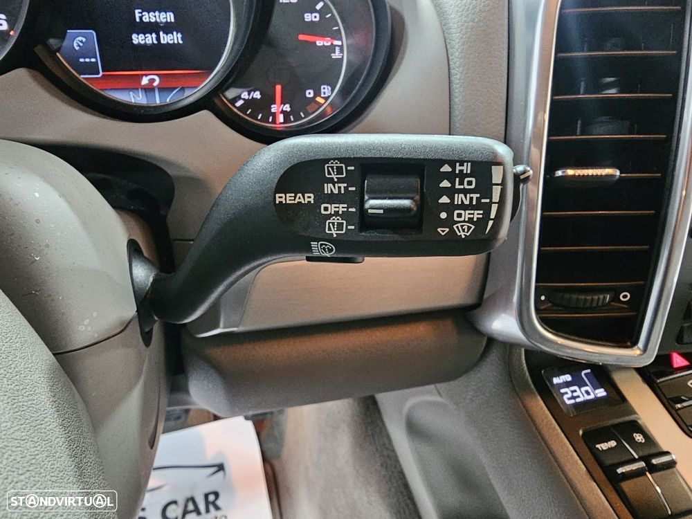 Porsche Cayenne - 18