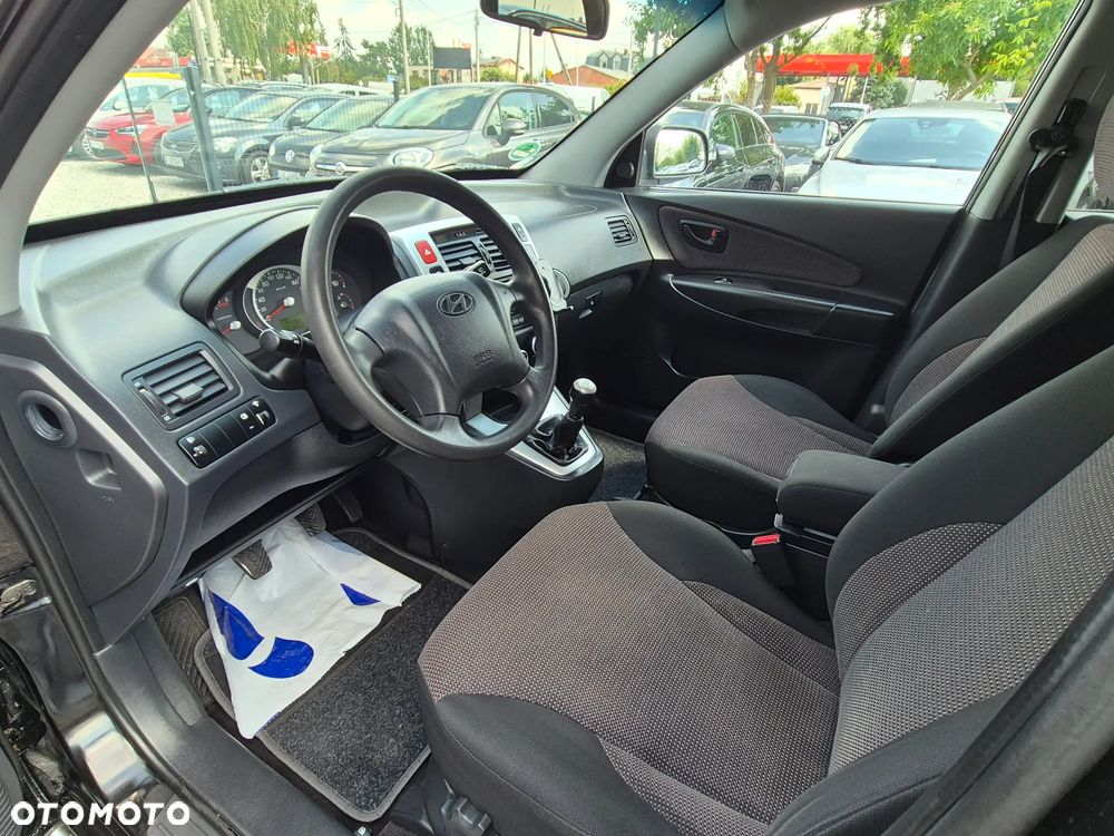 Hyundai Tucson 2.0 2WD GLS Style - 25