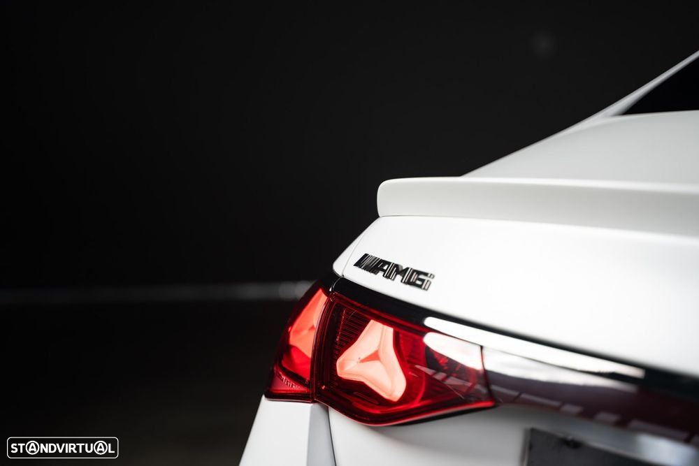 Mercedes-Benz E 53 AMG HYBRID 4Matic+ SpeedshiftFT TCT 9G - 13