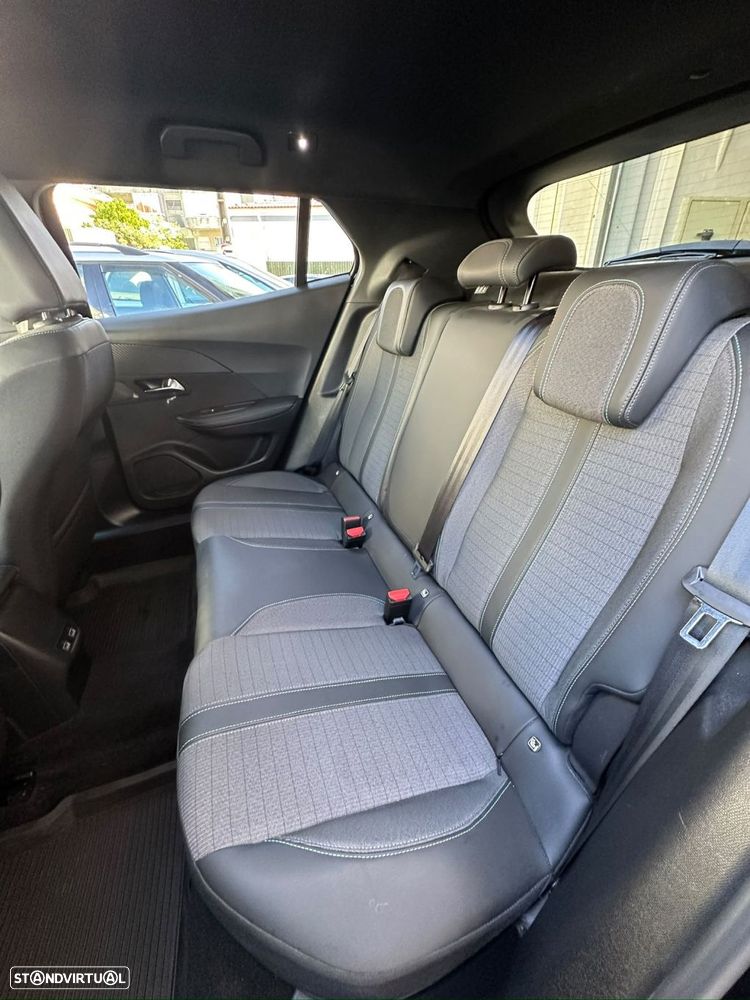 Peugeot 2008 1.2 PureTech Allure EAT8 - 10