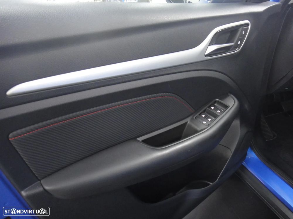 MG ZS Standard Luxury - 14