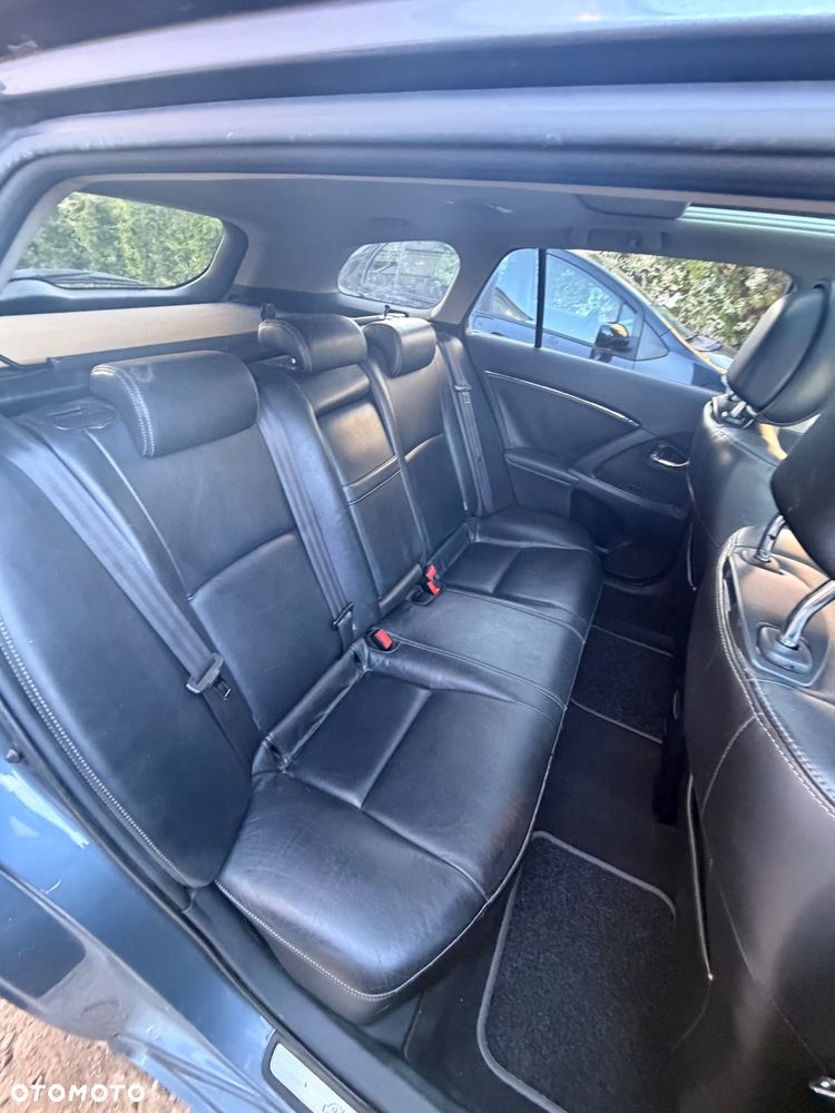 Toyota Avensis 2.2 D-4D Automatik Business Edition - 19
